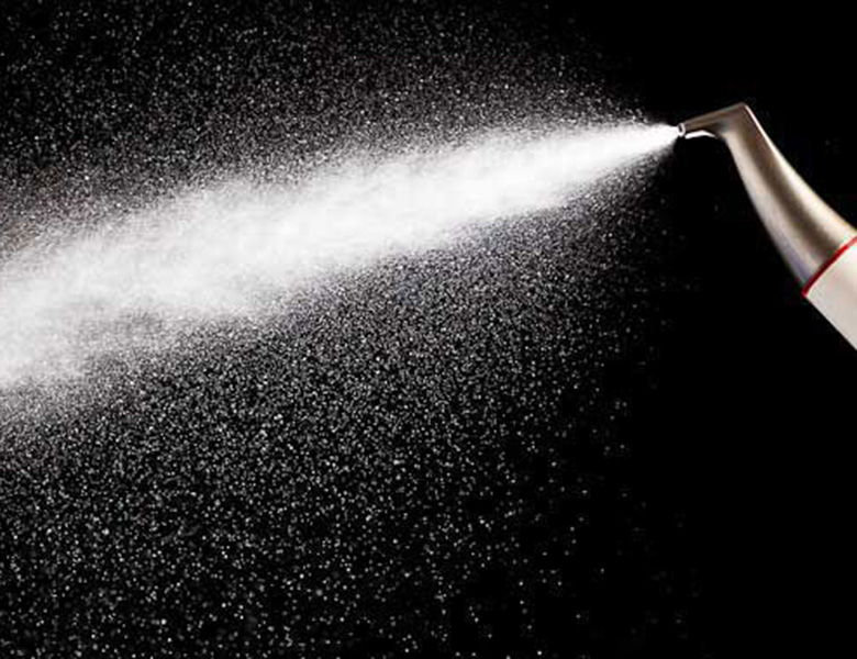 五反田の歯医者、ツツミ歯科クリニックのエアフロー