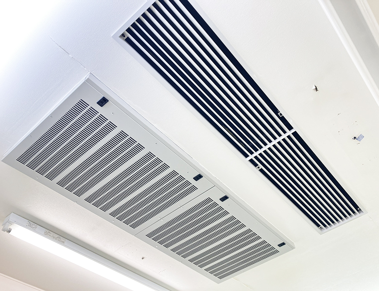 五反田の歯医者、ツツミ歯科クリニックの大型空気清浄機